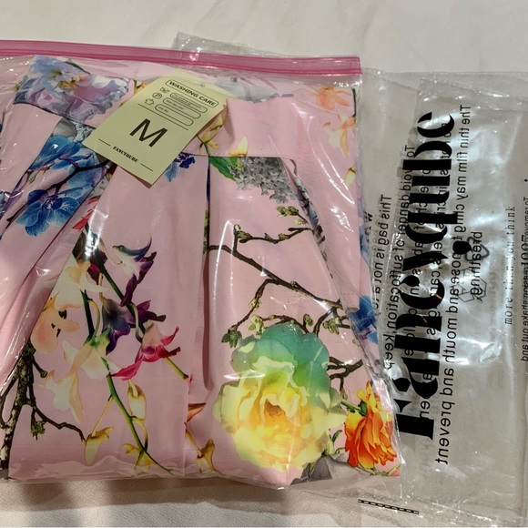 Retro Swing Full Pleated Skirt Asian Floral Pink Blue Med NWT - Picture 10 of 14